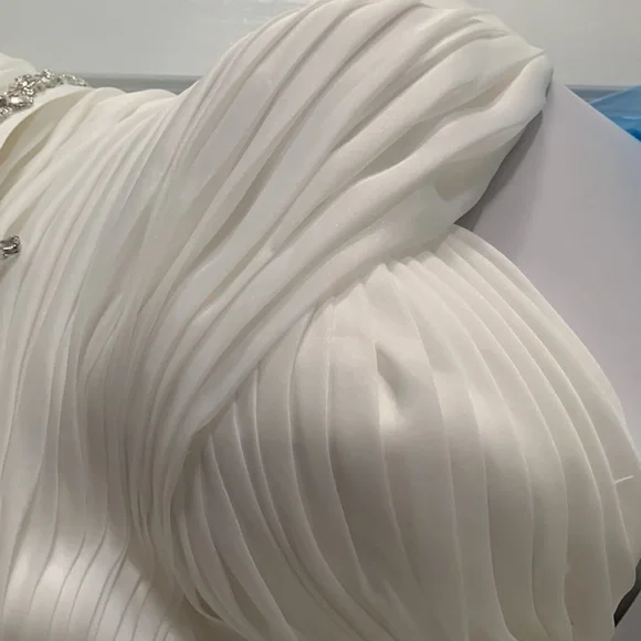 Beautiful off white Demtria cascading wedding dress.  Size 10, but altered. - Picture 3 of 12